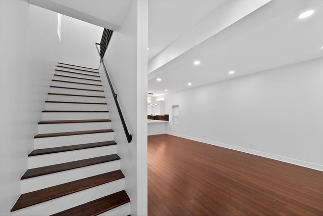 148 W 59th Street, Chicago, IL 60621