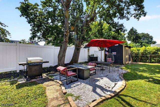 246 N 3rd Ave, Manville Boro, NJ 08835