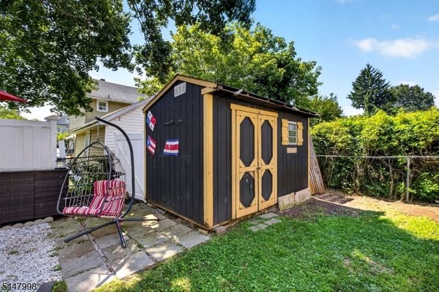 246 N 3rd Ave, Manville Boro, NJ 08835