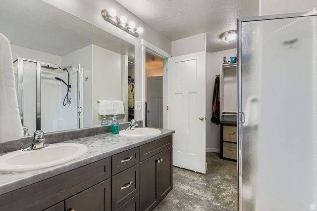 6474 S SILHOUETTE LN, West Valley City, UT 84081