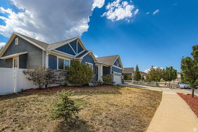 6474 S SILHOUETTE LN, West Valley City, UT 84081