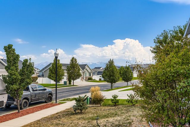 6474 S SILHOUETTE LN, West Valley City, UT 84081