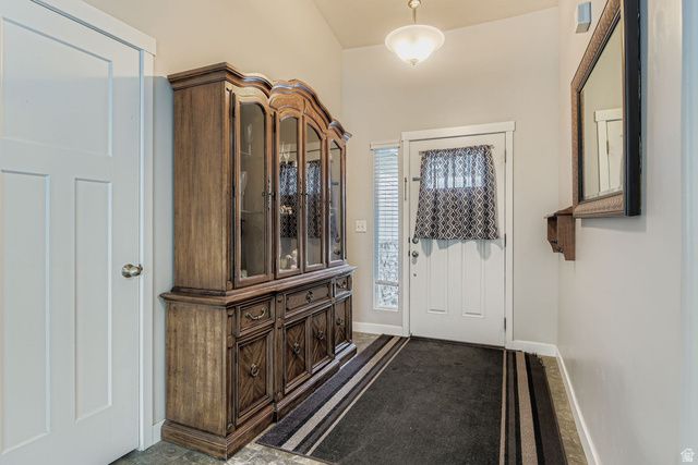 6474 S SILHOUETTE LN, West Valley City, UT 84081