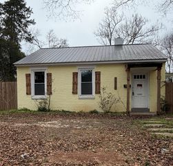 3915 6th Avenue, Columbus, GA 31904