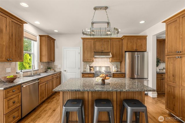 1125 324th Way NE, Carnation, WA 98014