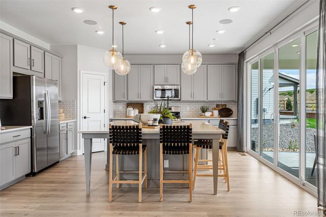 16857 W 92nd Loop, Arvada, CO 80007