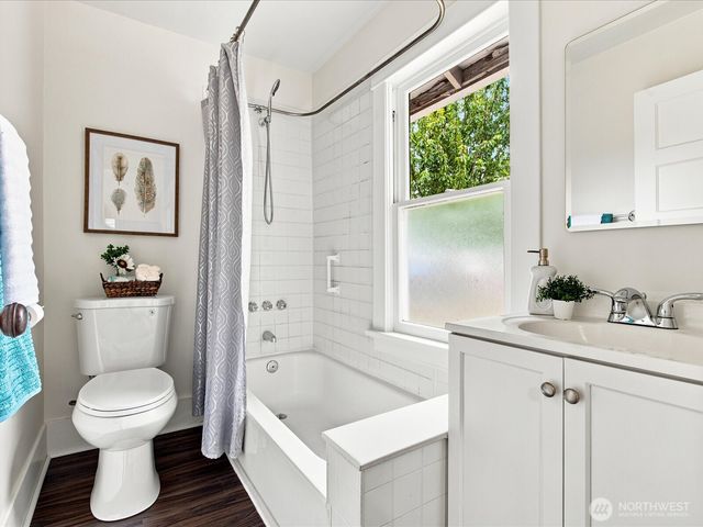 8848 13th Avenue SW, Seattle, WA 98106
