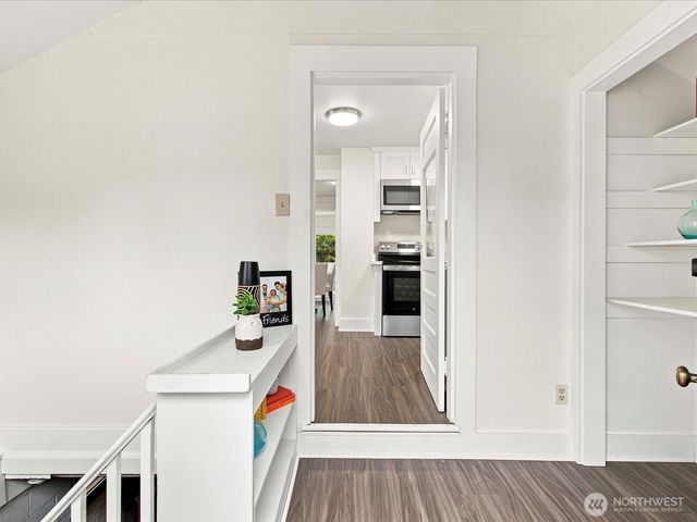 8848 13th Avenue SW, Seattle, WA 98106