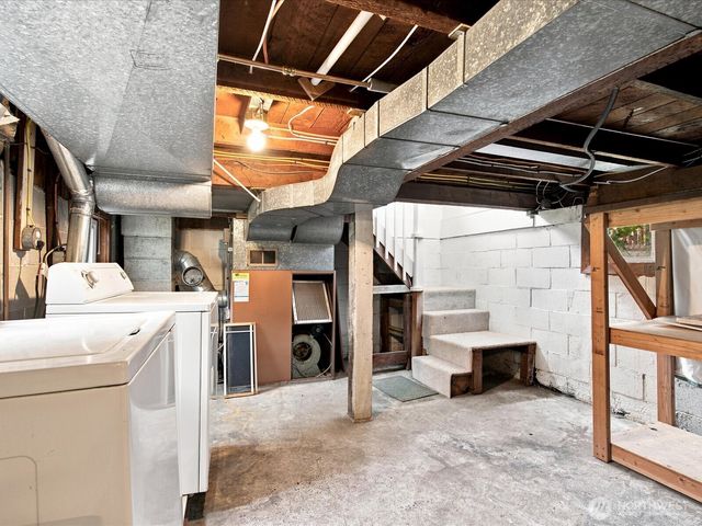 8848 13th Avenue SW, Seattle, WA 98106