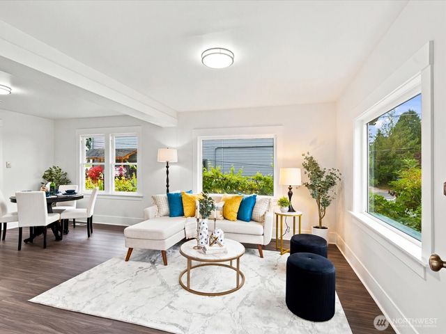 8848 13th Avenue SW, Seattle, WA 98106