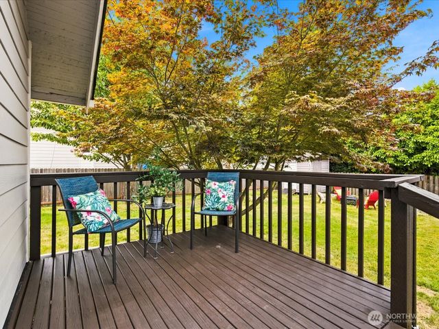 8848 13th Avenue SW, Seattle, WA 98106