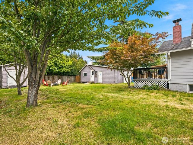 8848 13th Avenue SW, Seattle, WA 98106