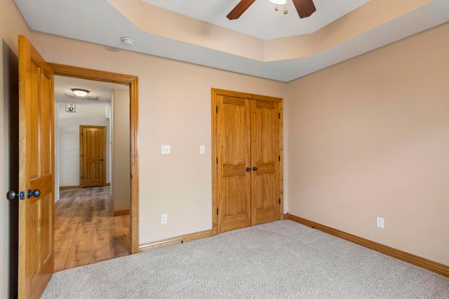 3746 N Croswell Avenue, Springfield, MO 65803