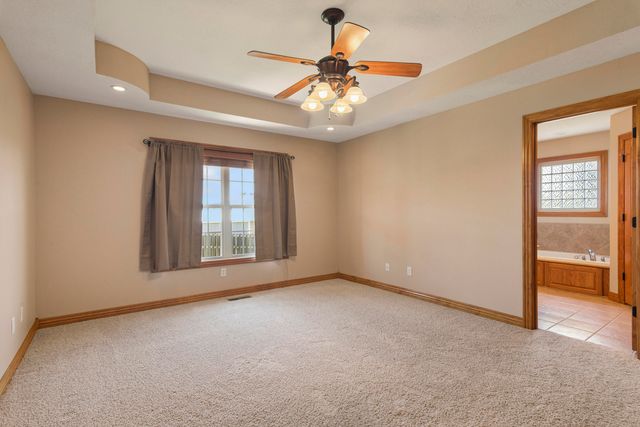 3746 N Croswell Avenue, Springfield, MO 65803