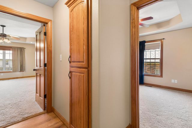3746 N Croswell Avenue, Springfield, MO 65803