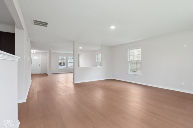 10827 Zimmerman Lane, Indianapolis, IN 46231