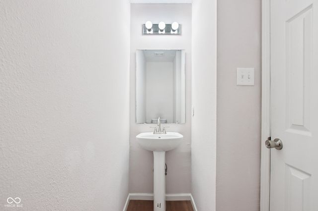 10827 Zimmerman Lane, Indianapolis, IN 46231