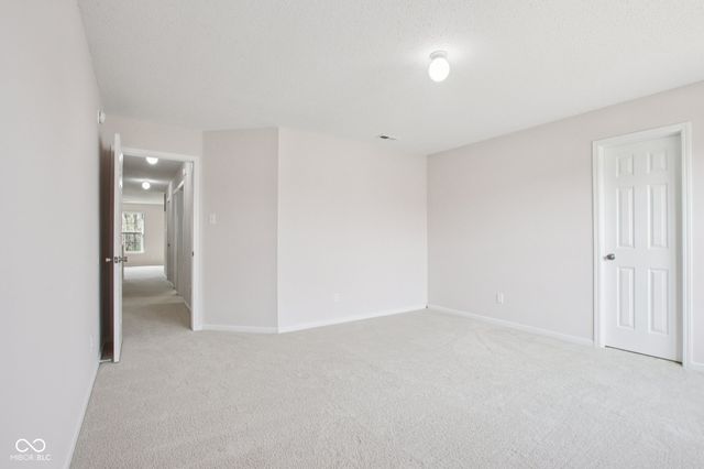 10827 Zimmerman Lane, Indianapolis, IN 46231