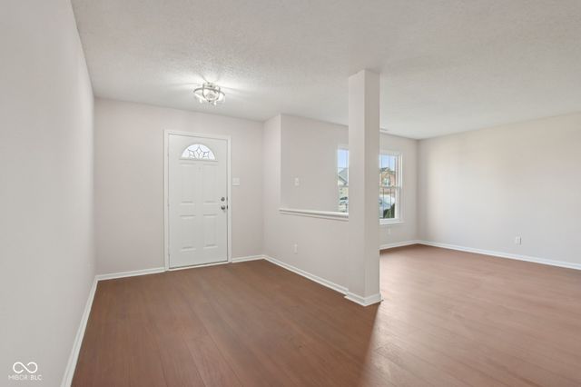 10827 Zimmerman Lane, Indianapolis, IN 46231