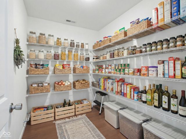 10827 Zimmerman Lane, Indianapolis, IN 46231