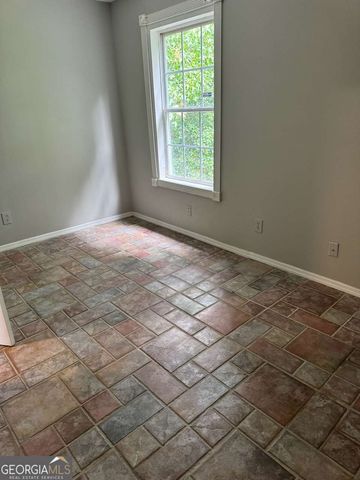 404 Prince Of Wales, Stone Mountain, GA 30083