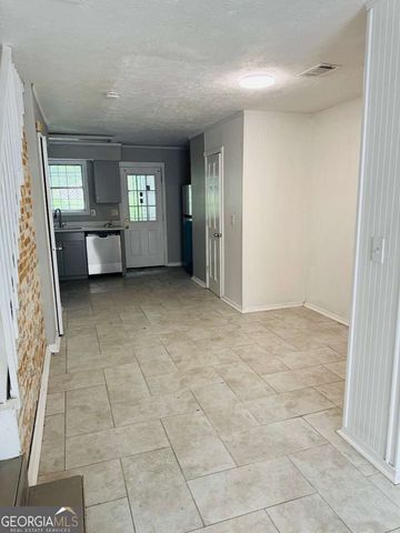 404 Prince Of Wales, Stone Mountain, GA 30083