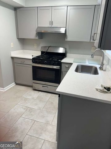 404 Prince Of Wales, Stone Mountain, GA 30083