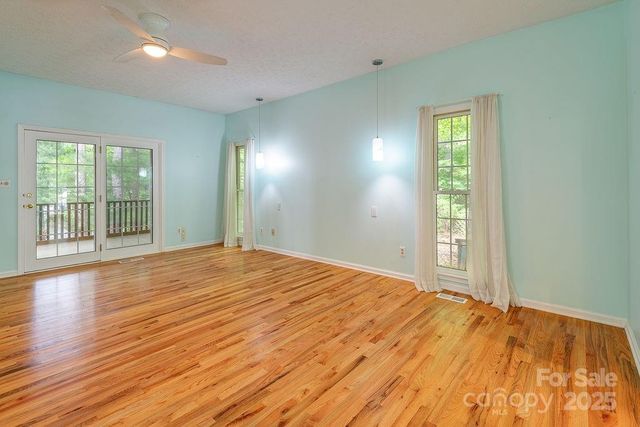 111 Sunny Ridge Drive, Asheville, NC 28804