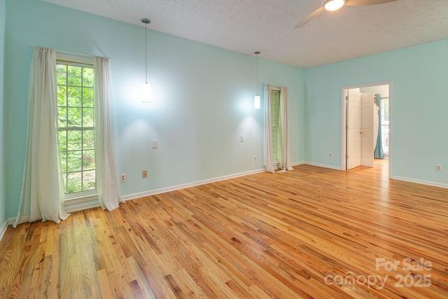 111 Sunny Ridge Drive, Asheville, NC 28804