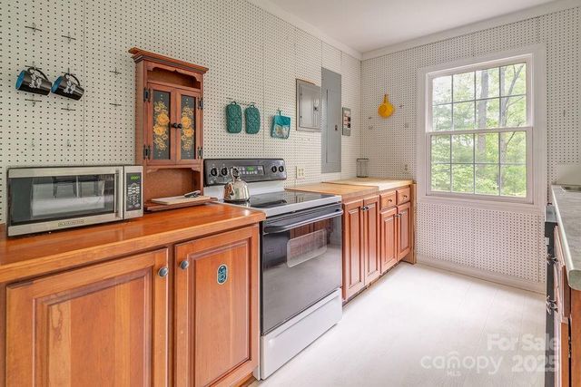 111 Sunny Ridge Drive, Asheville, NC 28804