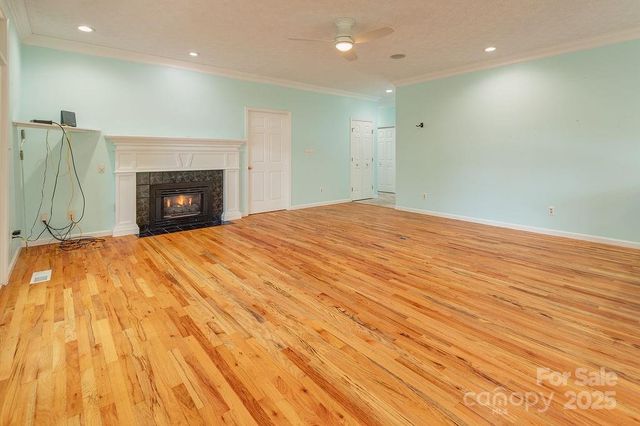 111 Sunny Ridge Drive, Asheville, NC 28804
