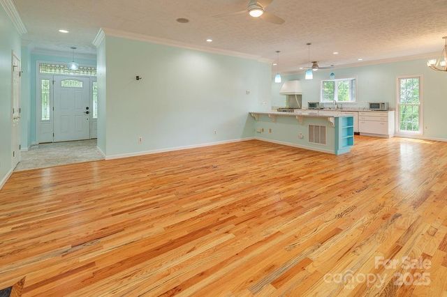 111 Sunny Ridge Drive, Asheville, NC 28804