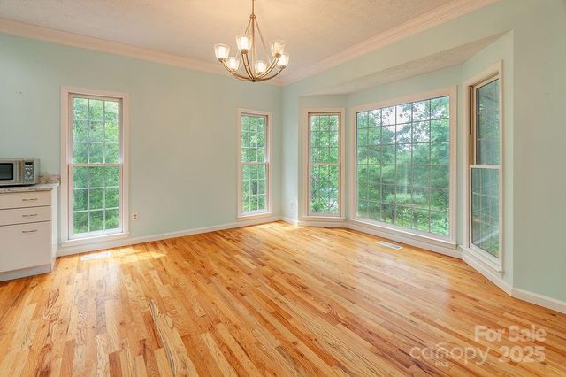 111 Sunny Ridge Drive, Asheville, NC 28804
