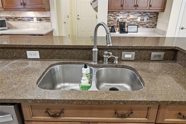 9255 SW 29 AVENUE, Gainesville, FL 32608
