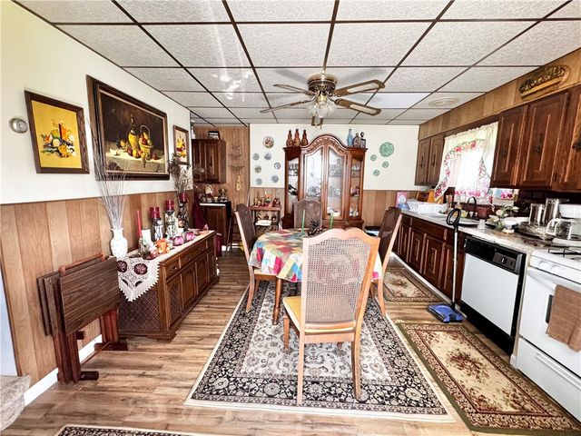 3072 3rd St, Centerville, PA 15429