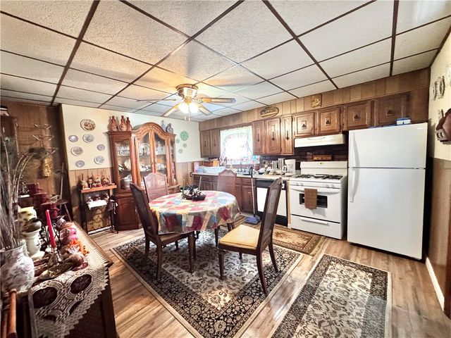 3072 3rd St, Centerville, PA 15429
