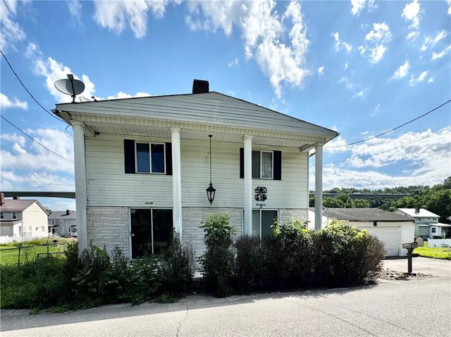 3072 3rd St, Centerville, PA 15429
