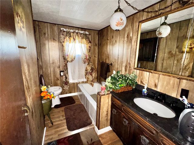 3072 3rd St, Centerville, PA 15429