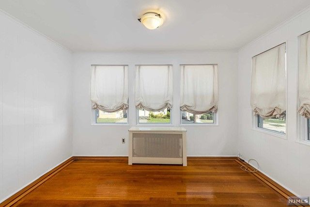692 Chestnut Avenue, Teaneck, NJ 07666