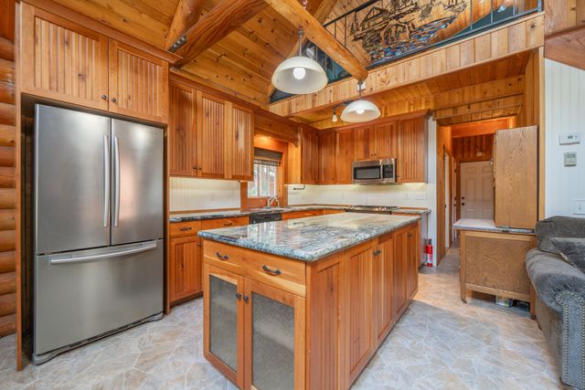 32441 Panther Avenue, Montgomery Creek, CA 96065