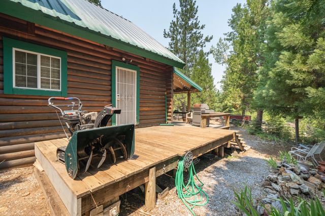 32441 Panther Avenue, Montgomery Creek, CA 96065