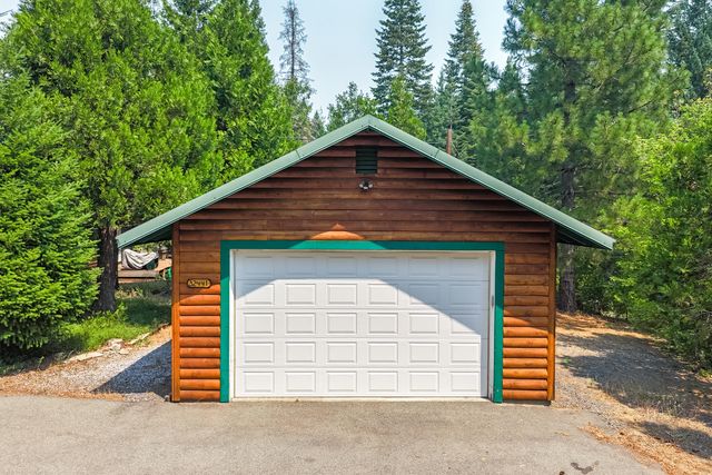 32441 Panther Avenue, Montgomery Creek, CA 96065