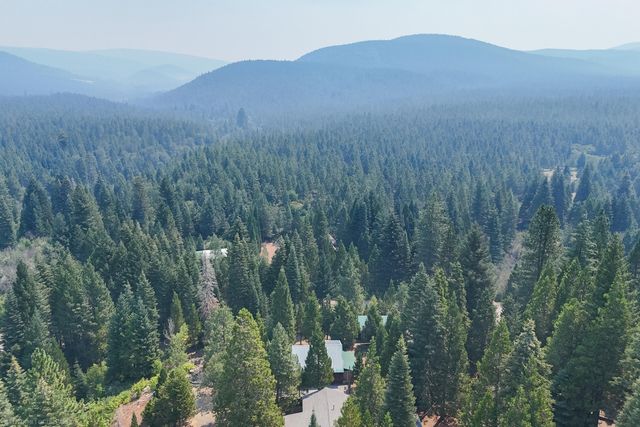 32441 Panther Avenue, Montgomery Creek, CA 96065