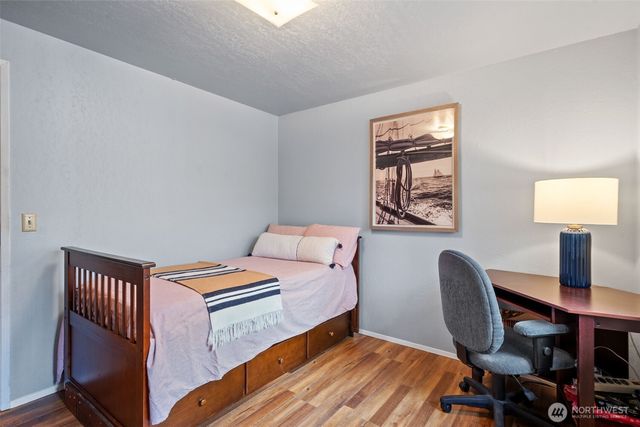 401 E Cove View Road, Belfair, WA 98528