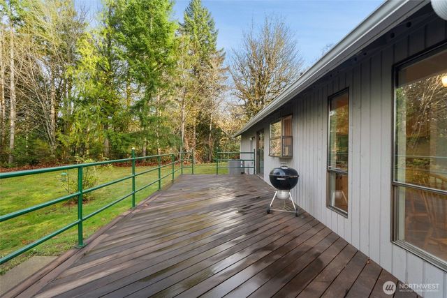401 E Cove View Road, Belfair, WA 98528