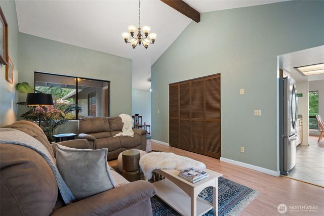 401 E Cove View Road, Belfair, WA 98528