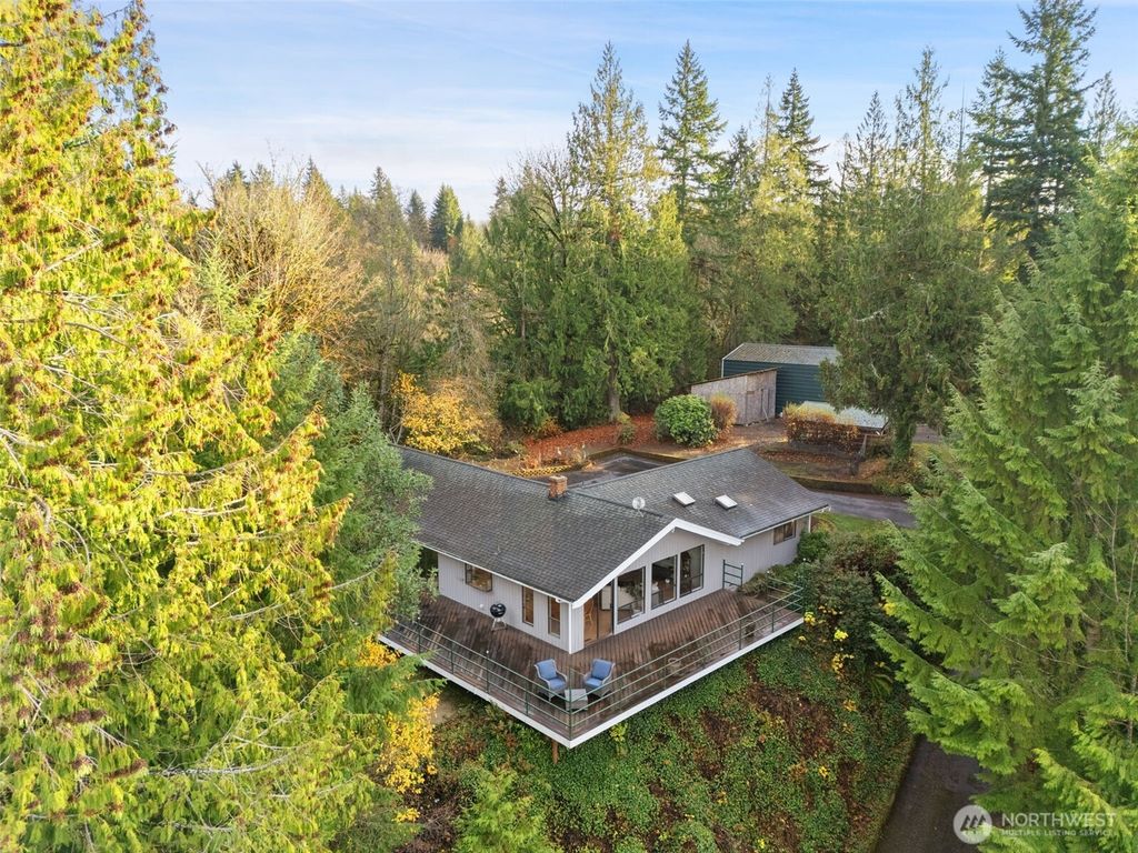 401 E Cove View Road, Belfair, WA 98528