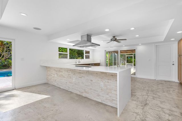 41 Coconut Lane, Ocean Ridge, FL 33435