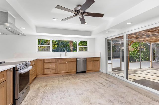 41 Coconut Lane, Ocean Ridge, FL 33435