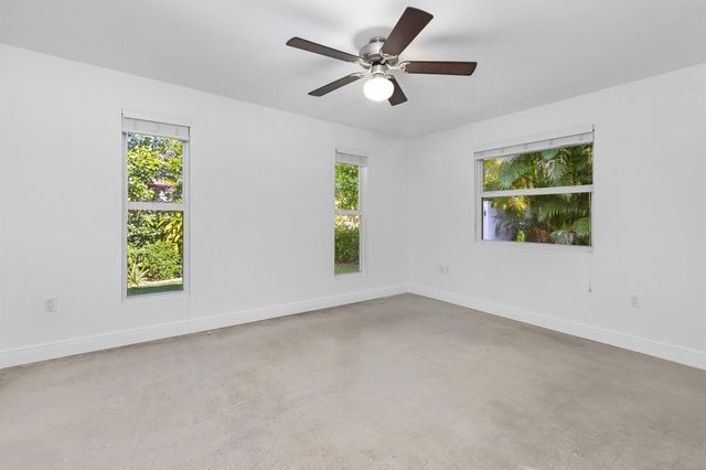 41 Coconut Lane, Ocean Ridge, FL 33435